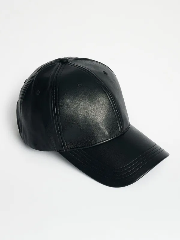 Cia Cap - Black sold by Carbon38