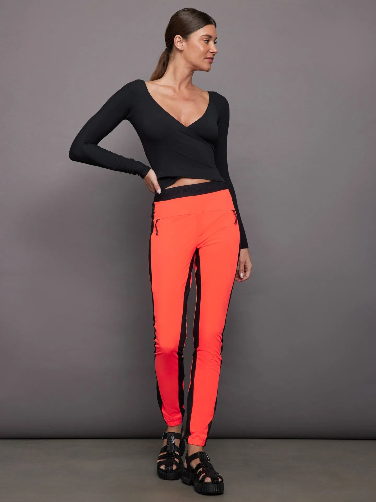 Susi - Lightning Red sold by Carbon38 product image thumbnail 2