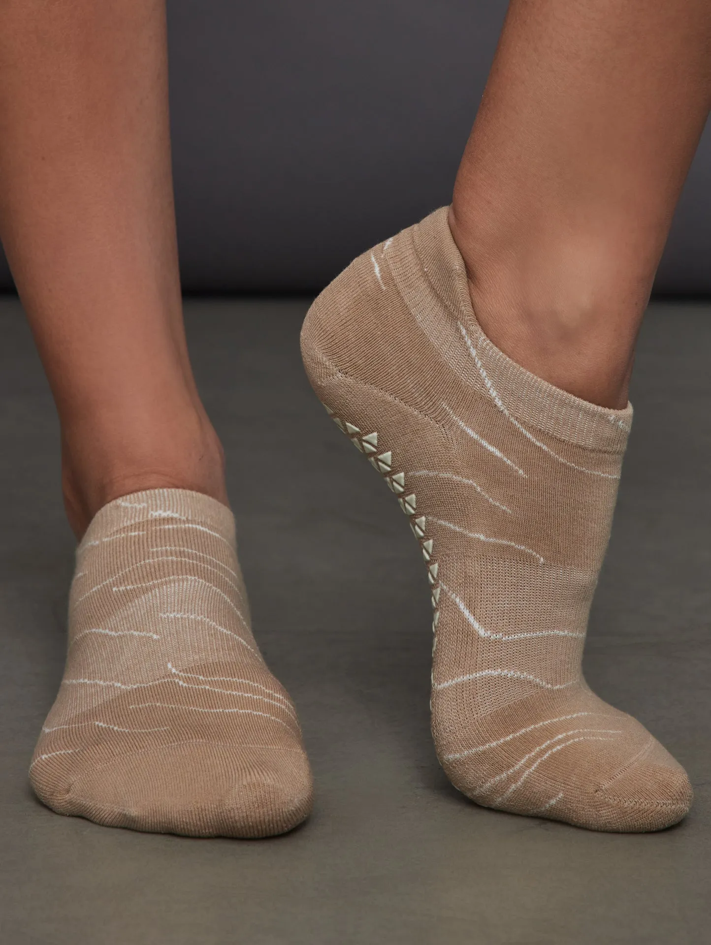 Dunes Full Foot - Sand sold by Carbon38