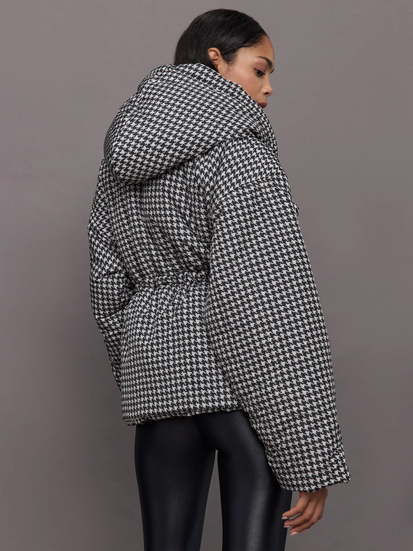 Hooded Sleeping Bag Coat Short - Large Houndstooth sold by Carbon38 product image thumbnail 4