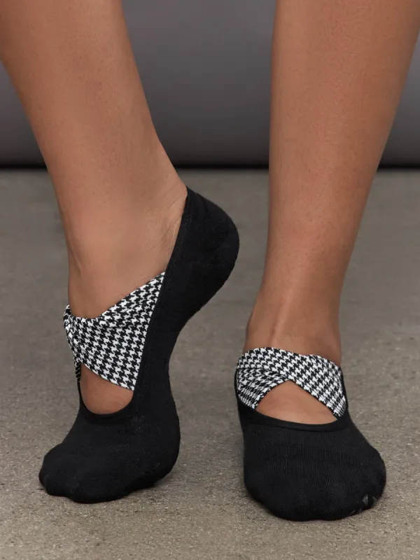Grip Penny - Houndstooth sold by Carbon38