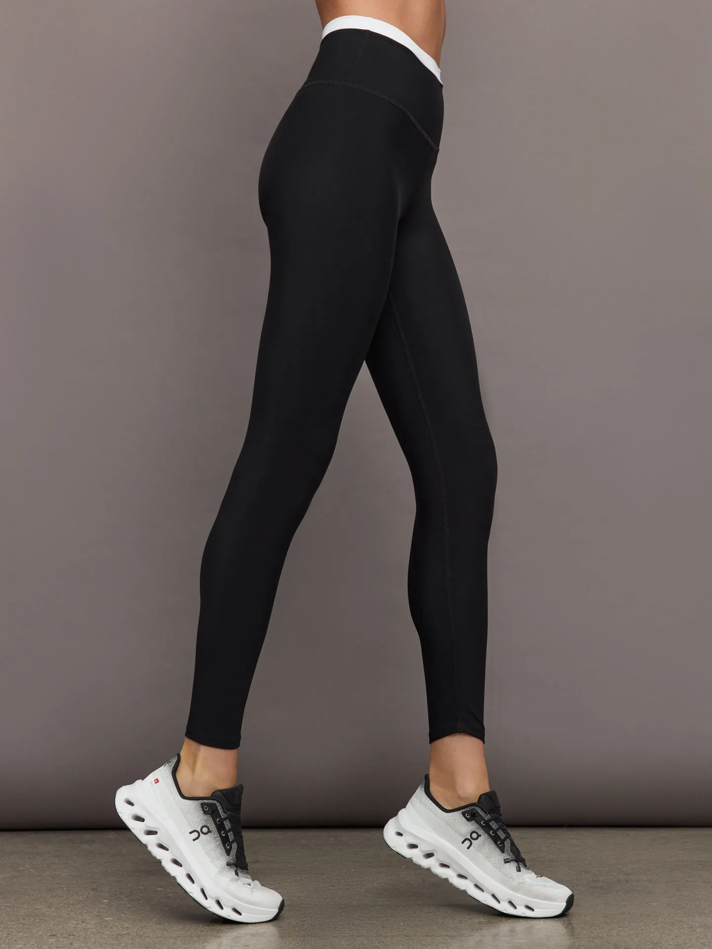 Contrast Waistband Legging in Melt - Black/White sold by Carbon38 product image thumbnail 3