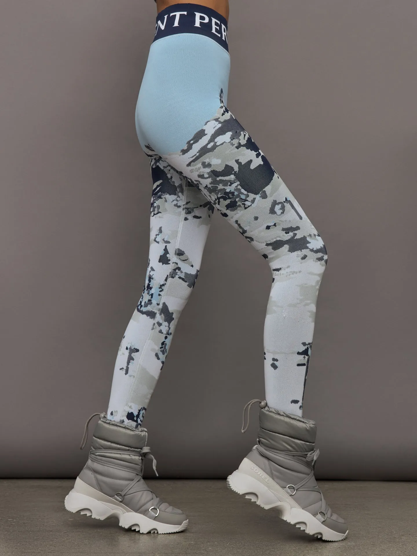 Perfect Jacquard Legging - Landscape Print sold by Carbon38 product image thumbnail 3