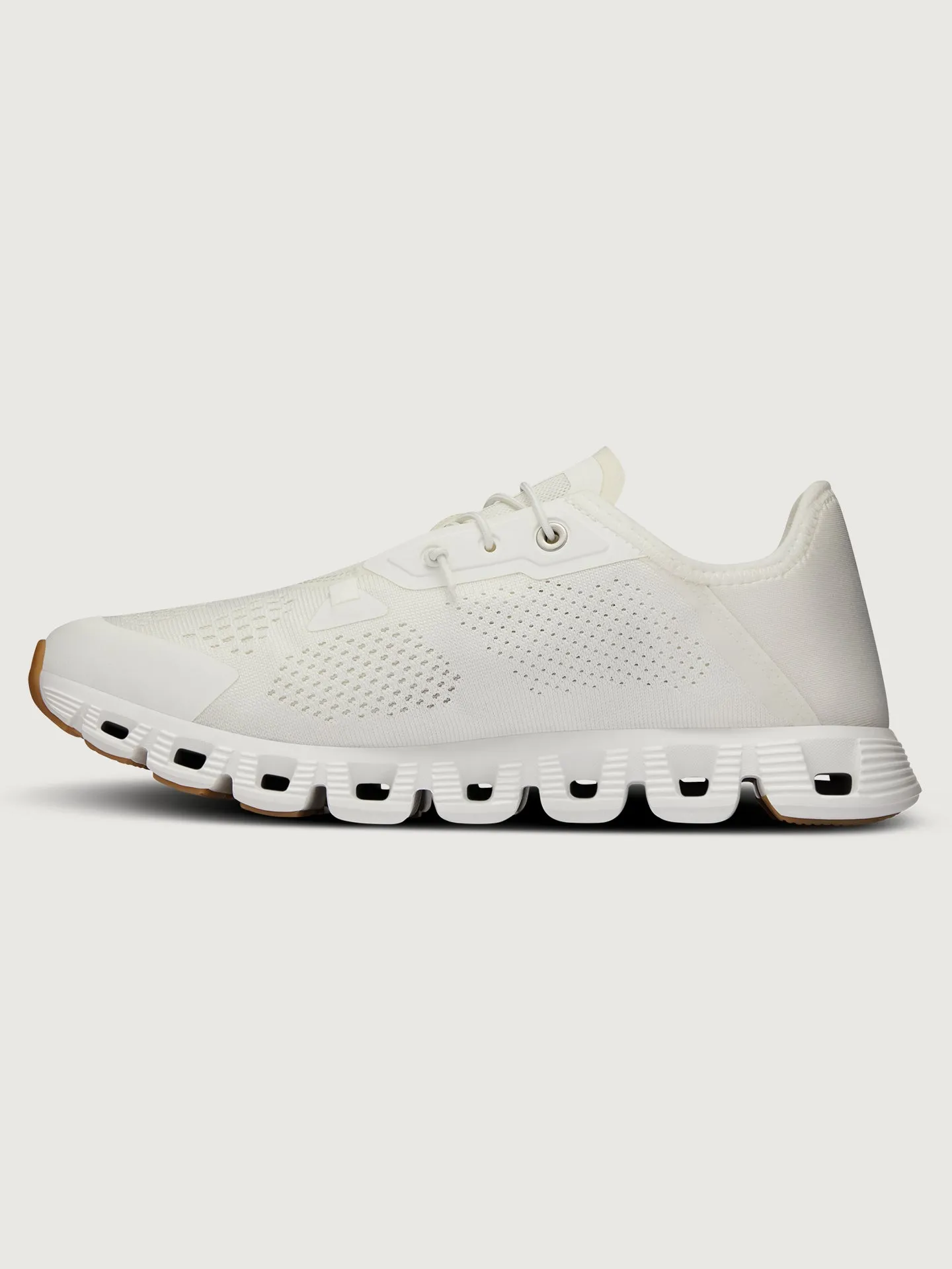 Cloud 5 Coast - All White sold by Carbon38 product image thumbnail 2
