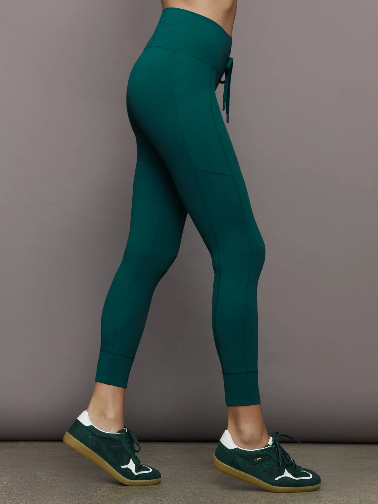 High Rise Sport Pocket Legging in Melt - Ponderosa Pine sold by Carbon38 product image thumbnail 4