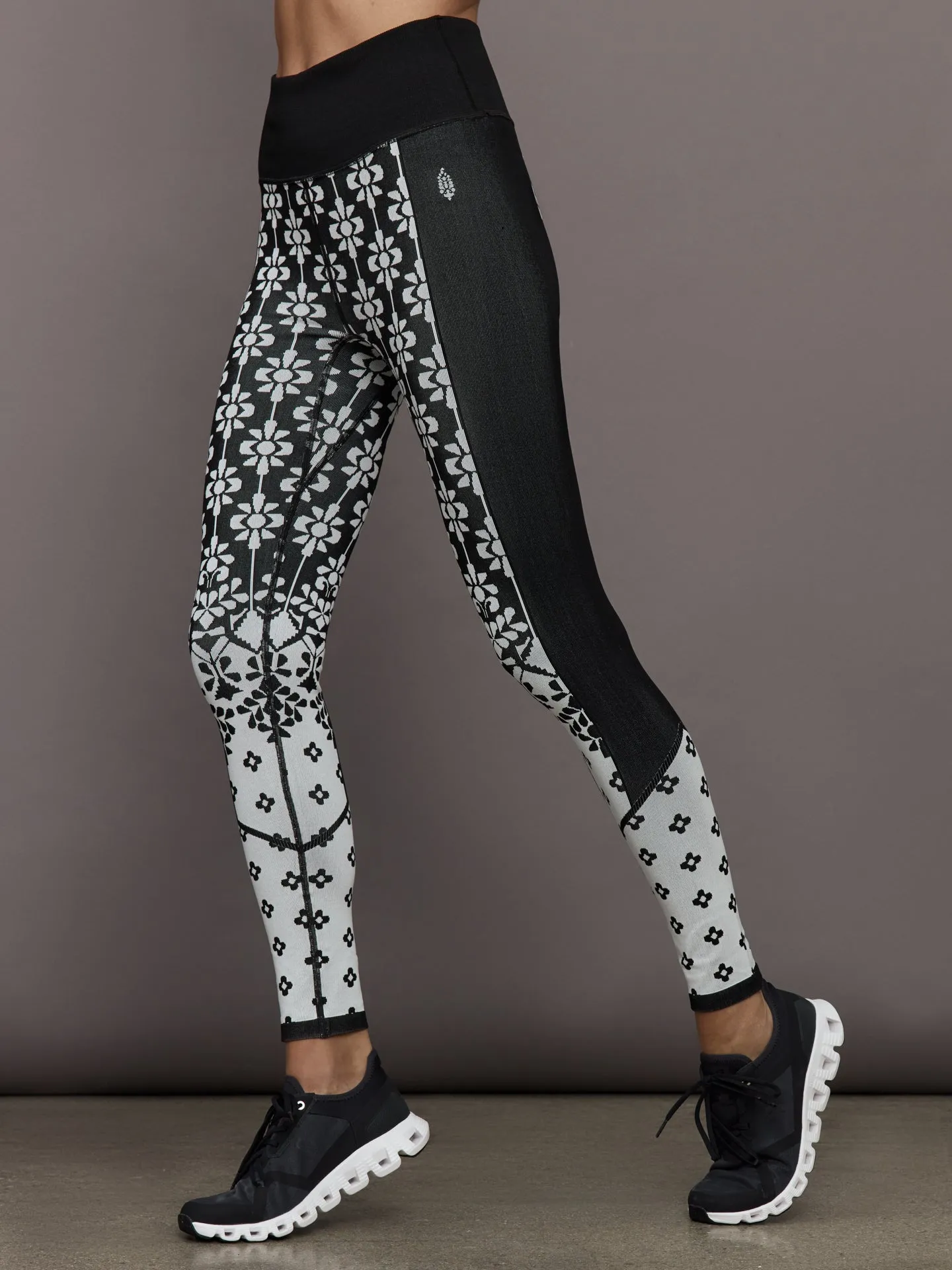 Myoko Jacquard Base Layer Legging - Onyx sold by Carbon38 product image thumbnail 3