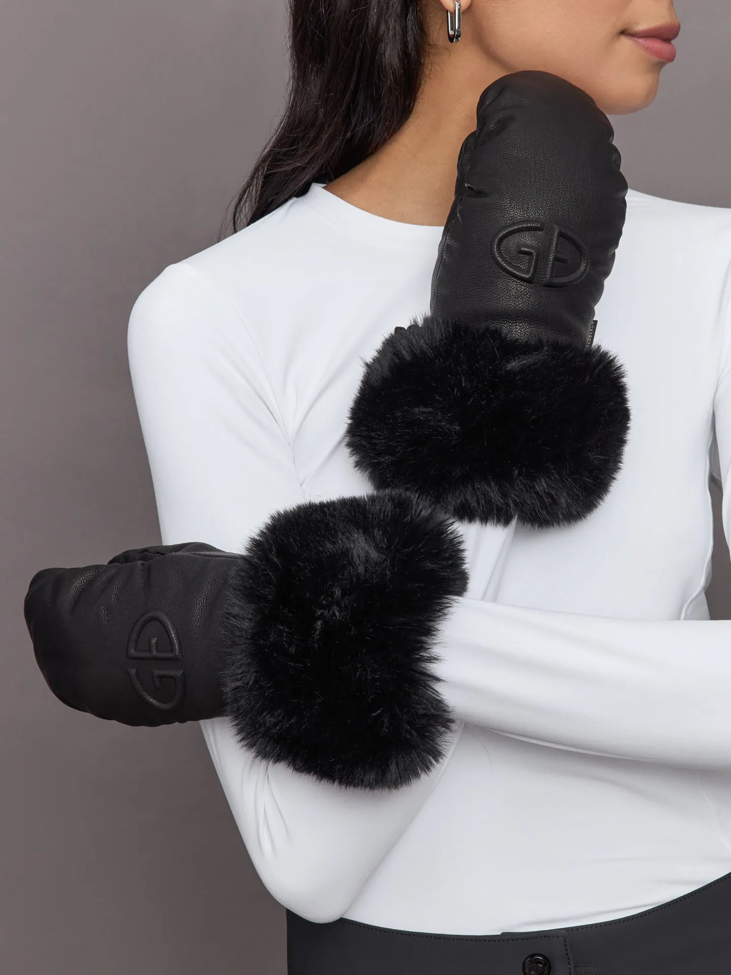 Adore Mittens - Black sold by Carbon38 product image thumbnail 3