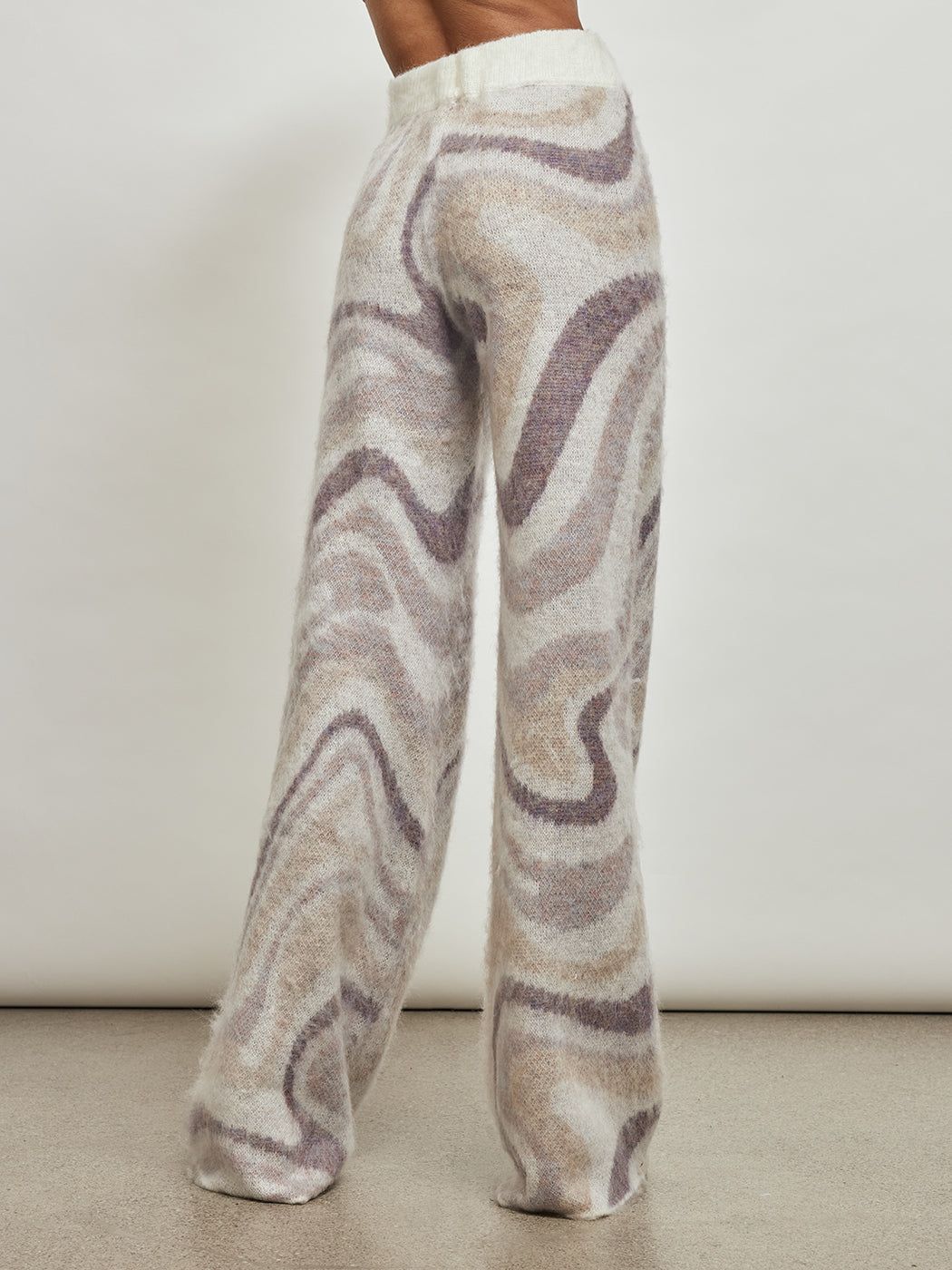 TWEN-VN4O-003-PRNTABS-22FAL - Off White sold by Carbon38 product image thumbnail 4