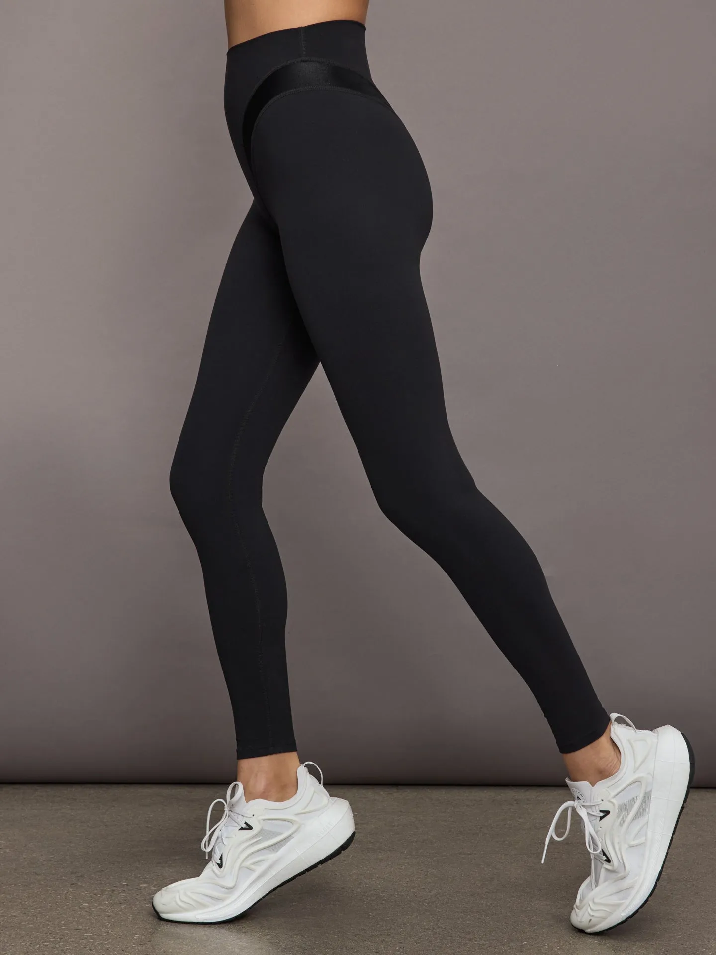 Spliced Colorblock Shine Legging in Melt - Black sold by Carbon38 product image thumbnail 5