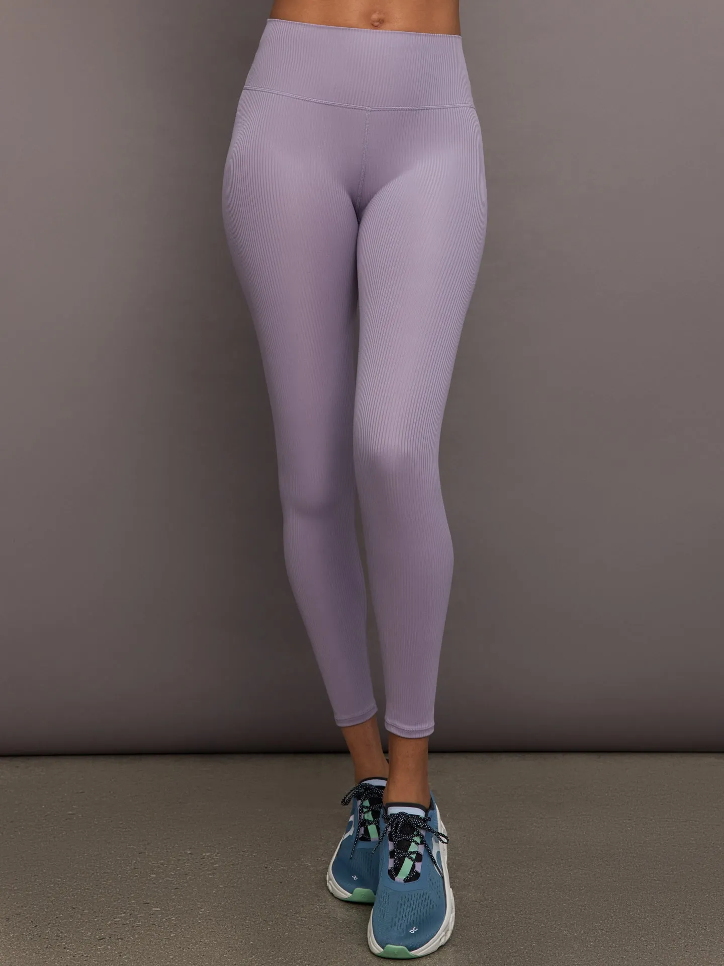 High Rise Legging in Ribbed Melt - Lavender Grey sold by Carbon38