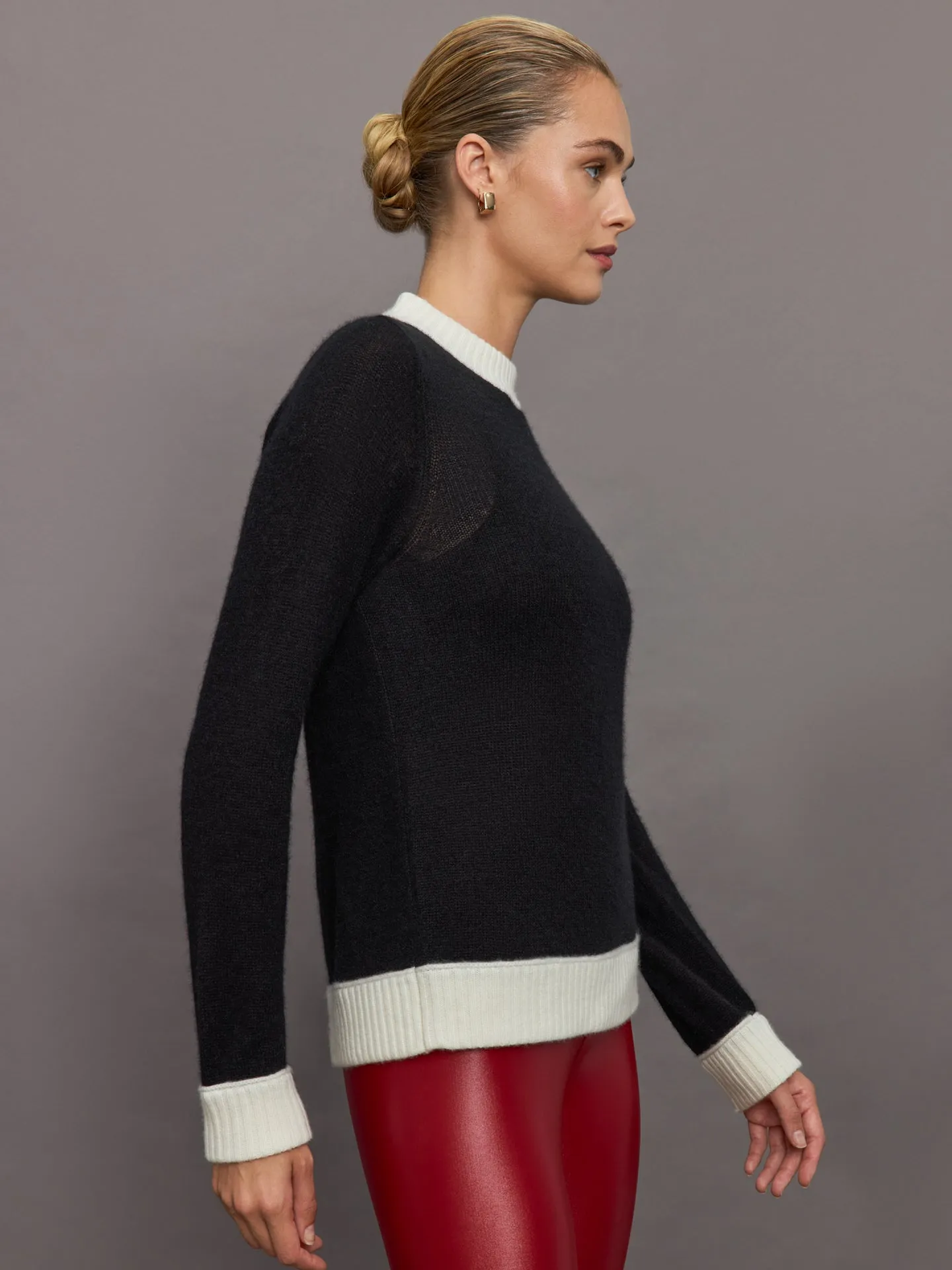 Tamino Cashmere Top - Black/ Cream sold by Carbon38 product image thumbnail 4