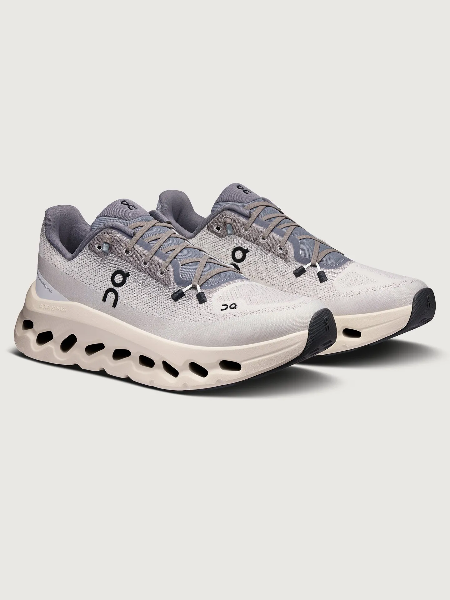 Cloudtilt - Rock | Ivory sold by Carbon38 product image thumbnail 3