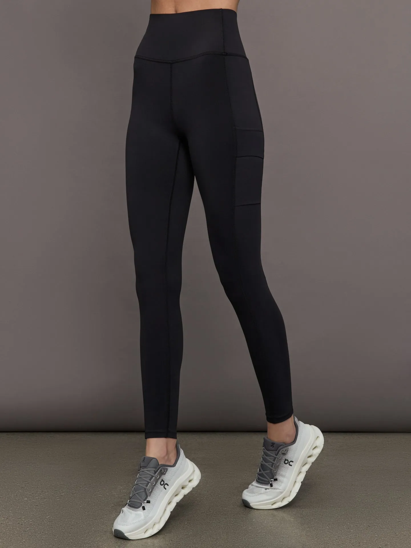 High Rise Pocket Legging in Diamond Compression - Black sold by Carbon38