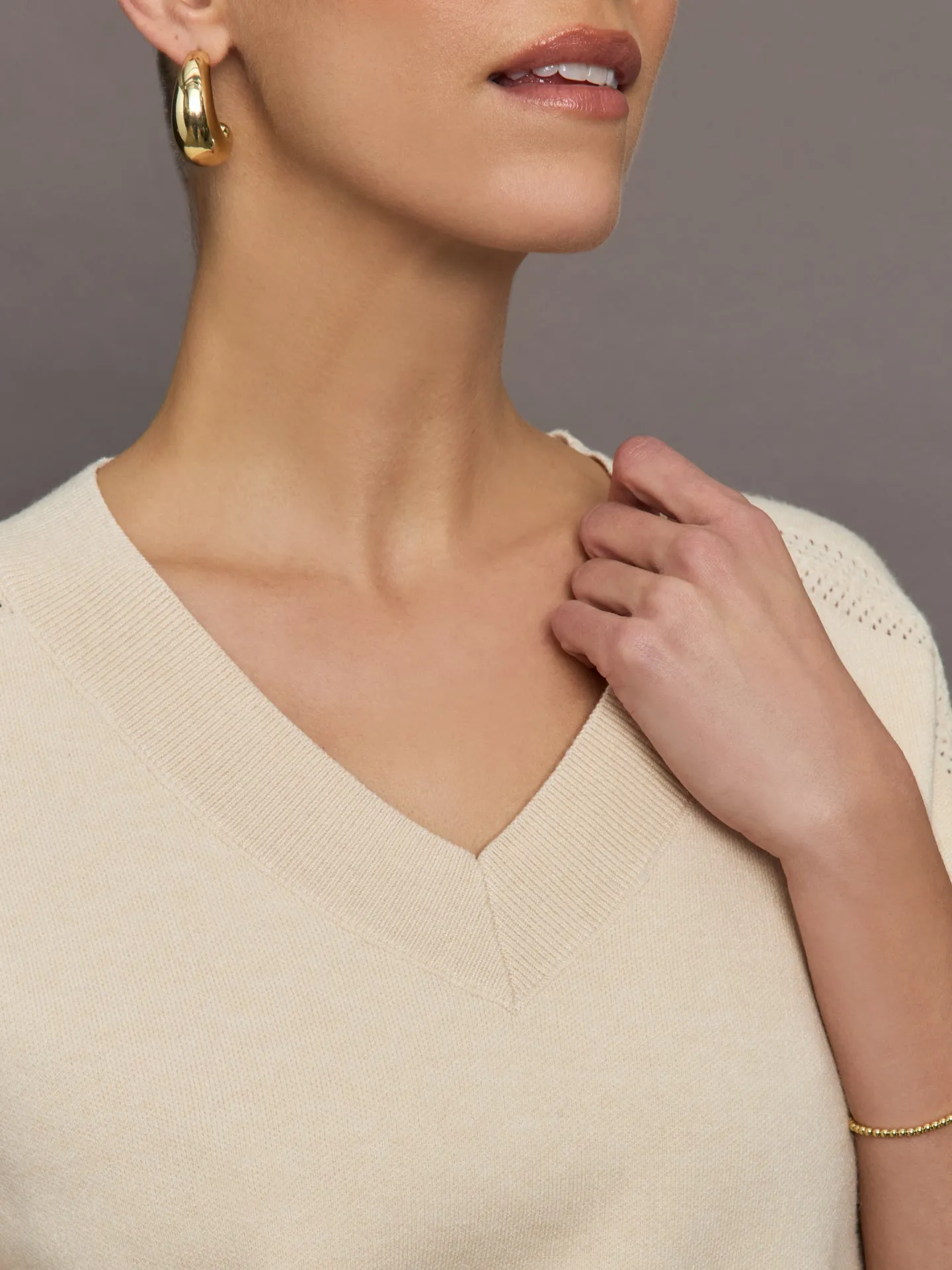 Isla Short Sleeve V-neck Pullover - Sand Dollar sold by Carbon38 product image thumbnail 3