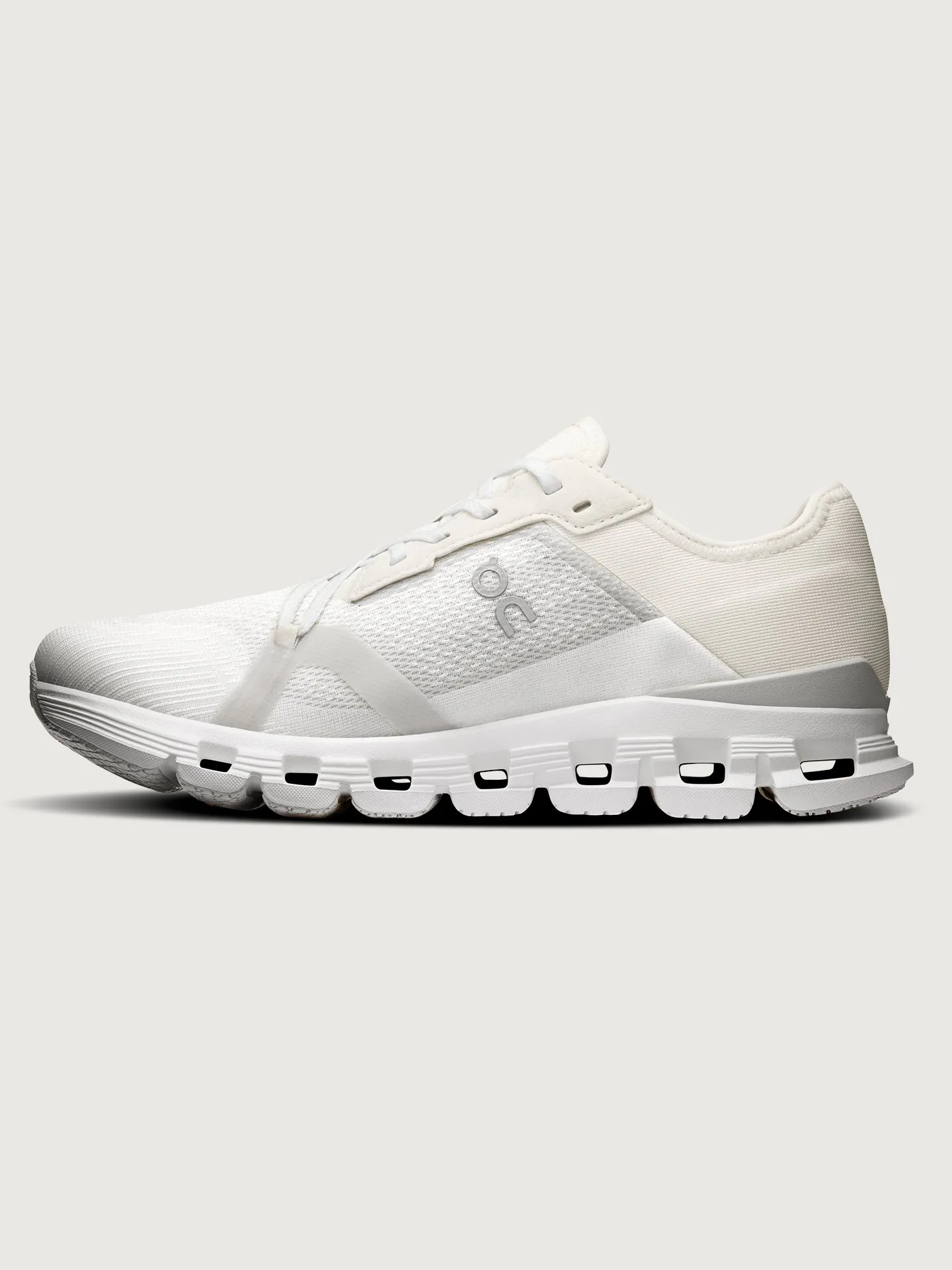 Cloud X 4 AD - White | Wolf sold by Carbon38 product image thumbnail 5