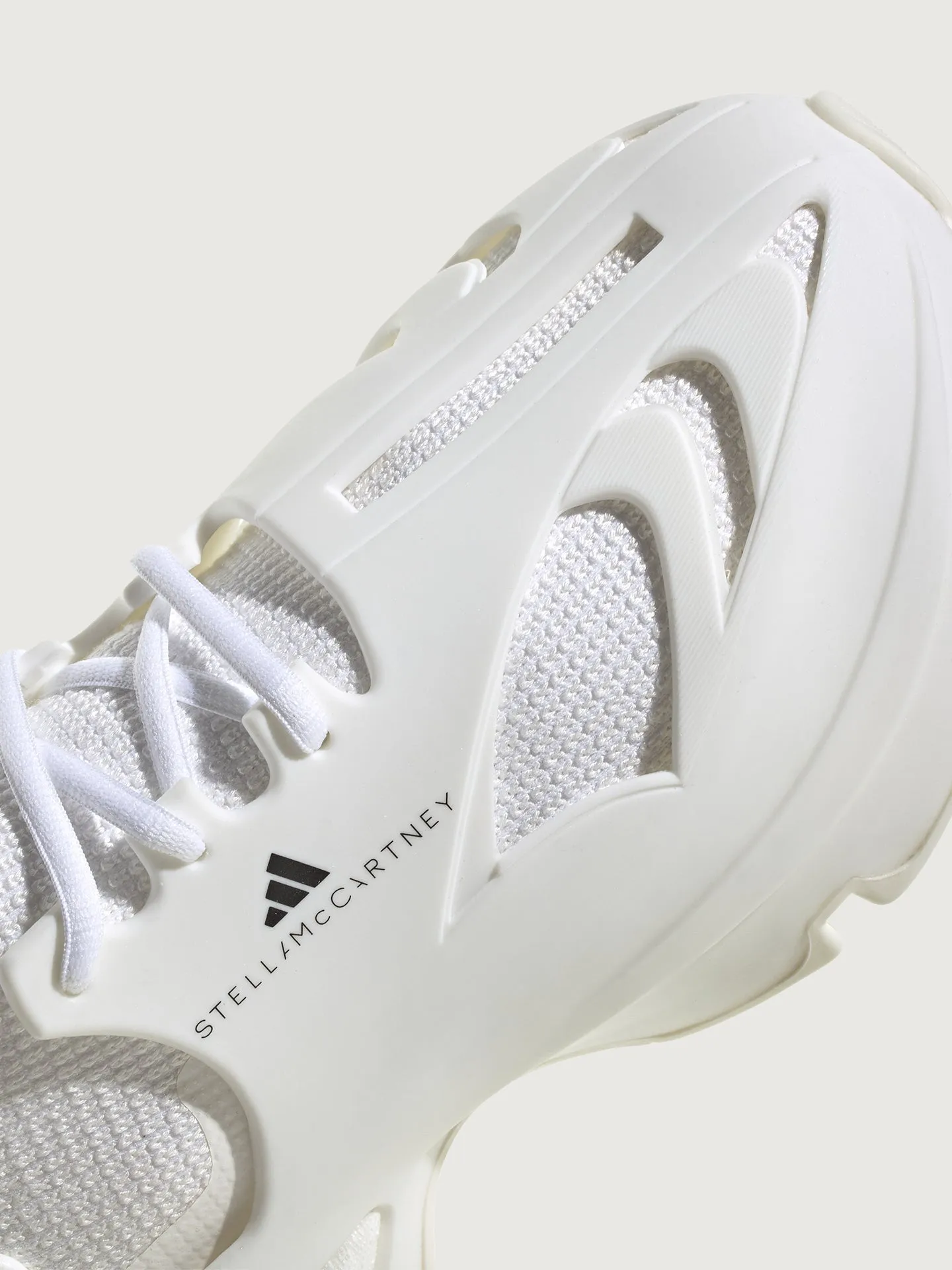 aSMC Sportwear Run (unisex) - Ftwr White/Core Black/Ftwr White sold by Carbon38 product image thumbnail 3