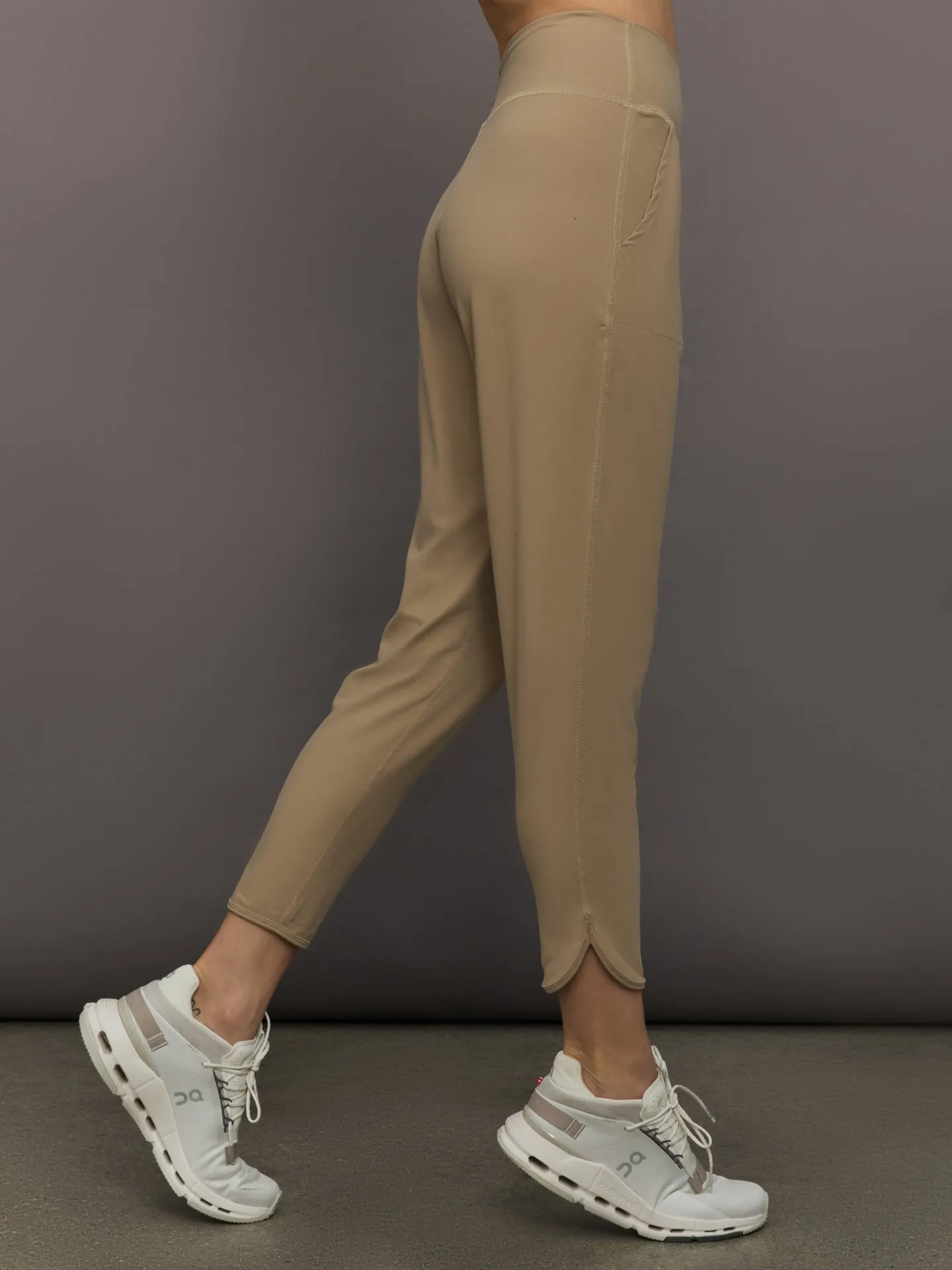 Jogger in Melt - Chinchilla sold by Carbon38