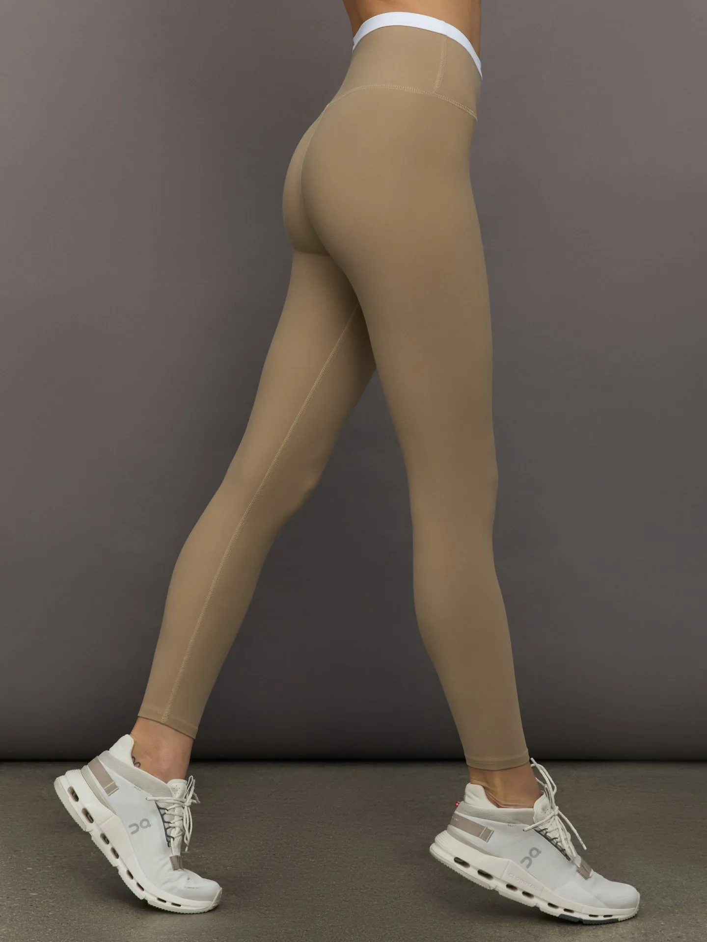 Contrast Waistband Legging in Melt - Chinchilla / White sold by Carbon38 product image thumbnail 3