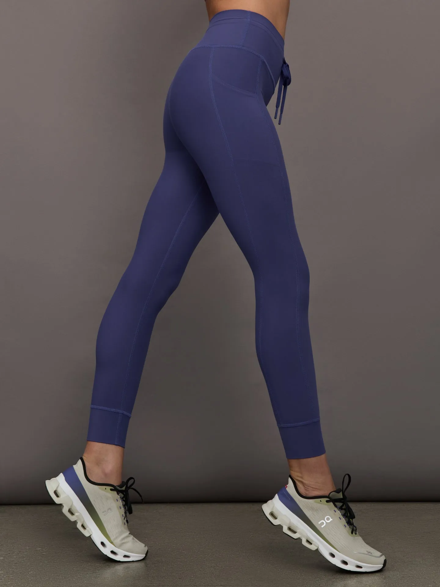High Rise Sport Pocket Legging in Melt - Future Dusk sold by Carbon38 product image thumbnail 3