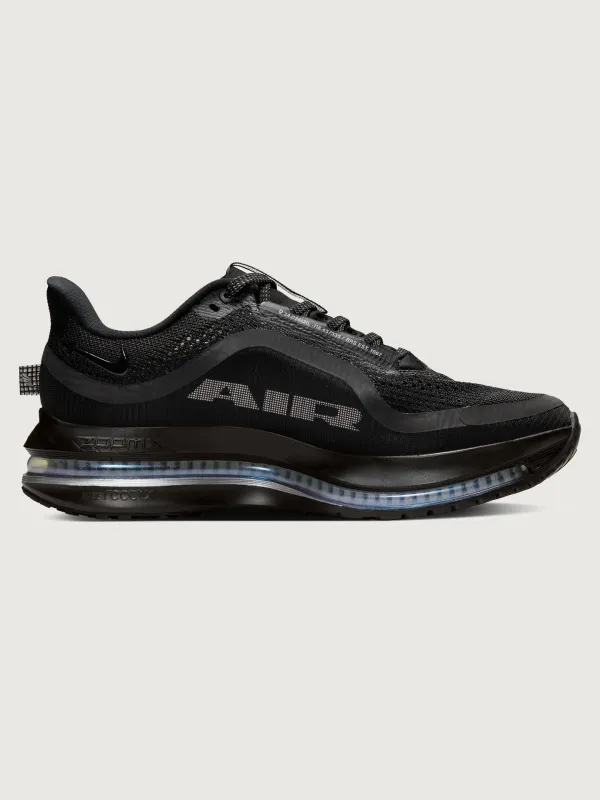 W NIKE PEGASUS PREMIUM - Black/Black-Metallic Silver sold by Carbon38