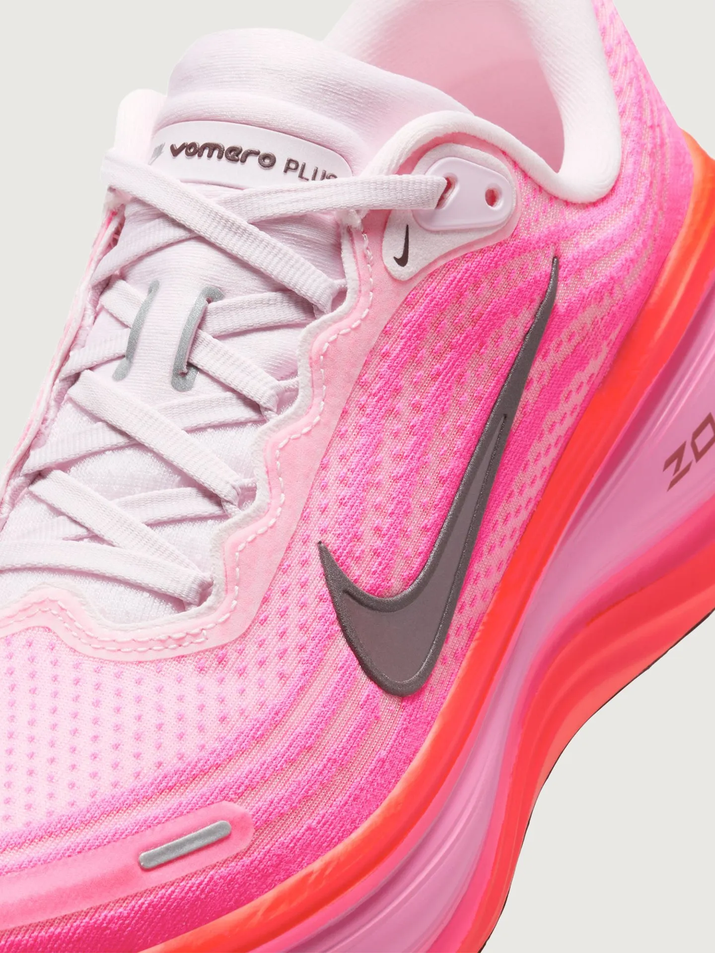 Nike Vomero Plus - Pink Foam/Black-Hyper Pink sold by Carbon38 product image thumbnail 3