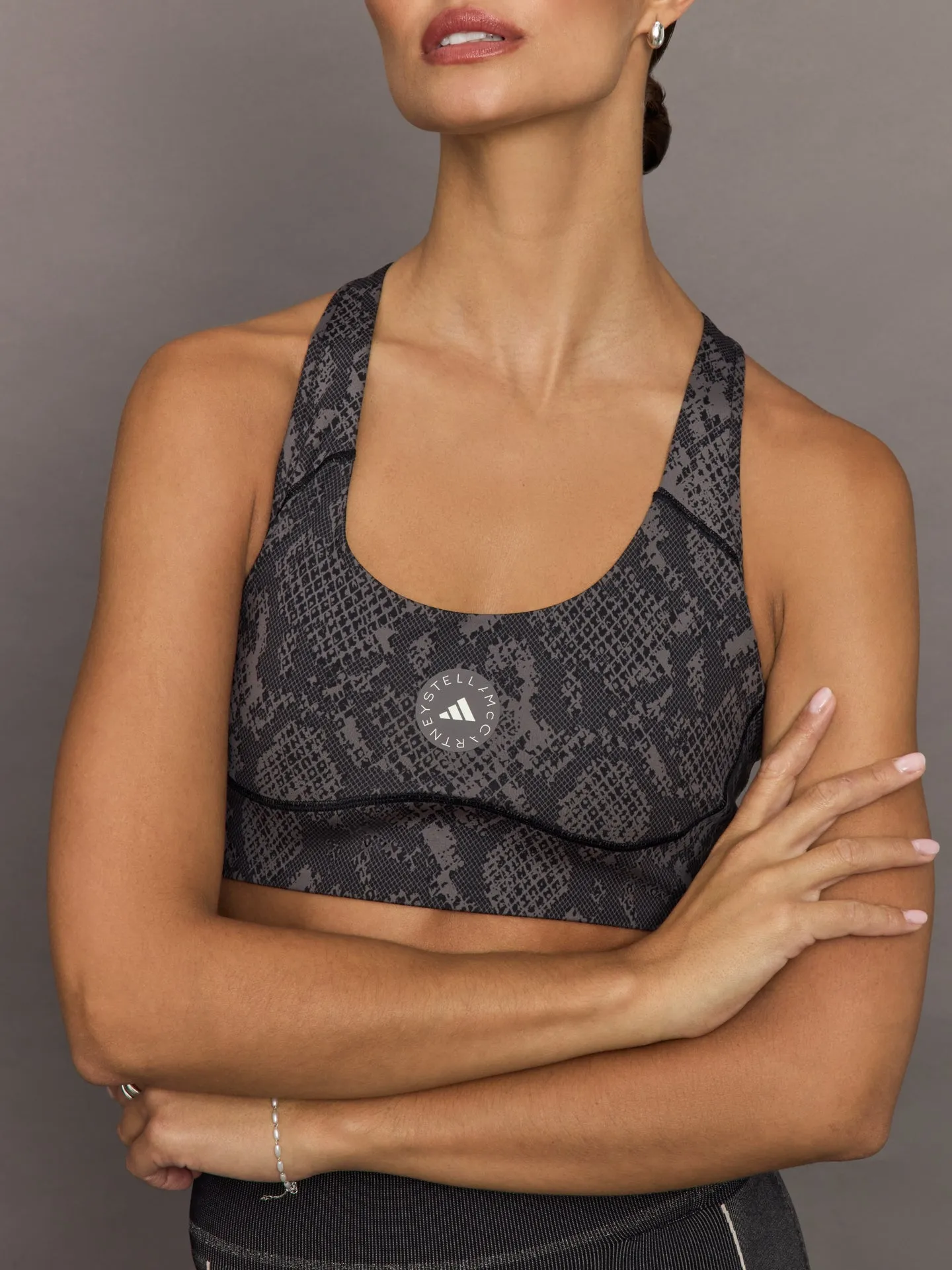 aSMC TruePurpose Power Impact Training Bra p - Charcoal/Black sold by Carbon38 product image thumbnail 5