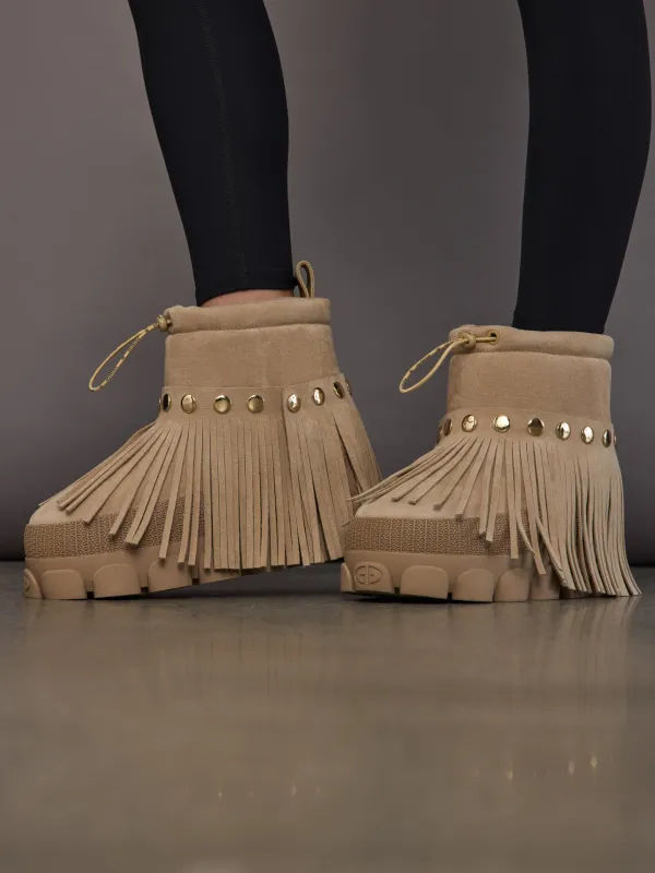 Vergara Snowboot Low - Caramello sold by Carbon38