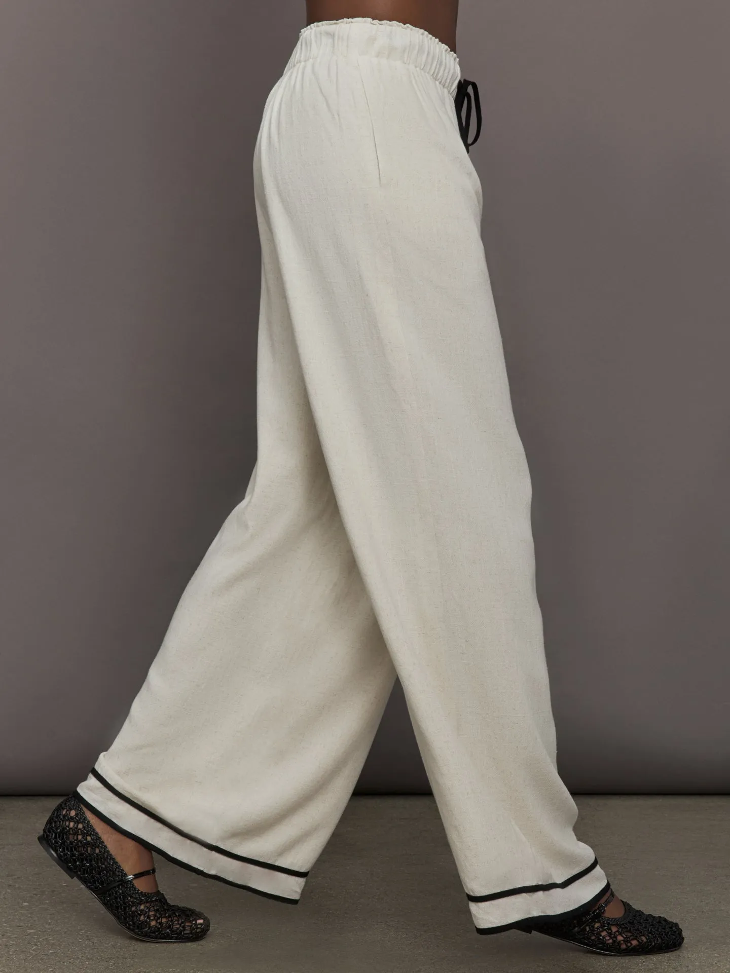 The Noa Pant - Shore sold by Carbon38 product image thumbnail 3