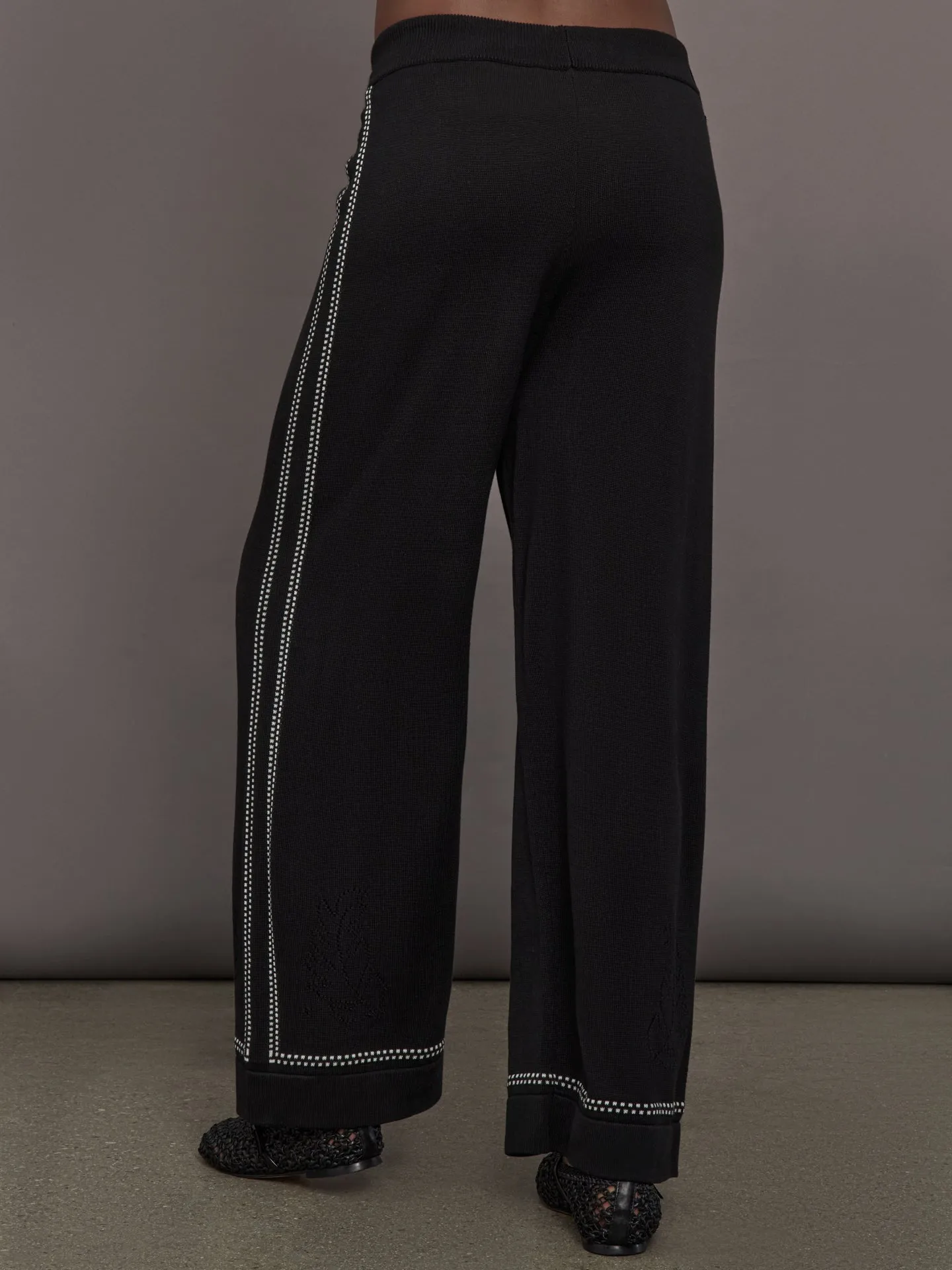 The Lawrence Knit Pant - Ink sold by Carbon38 product image thumbnail 4