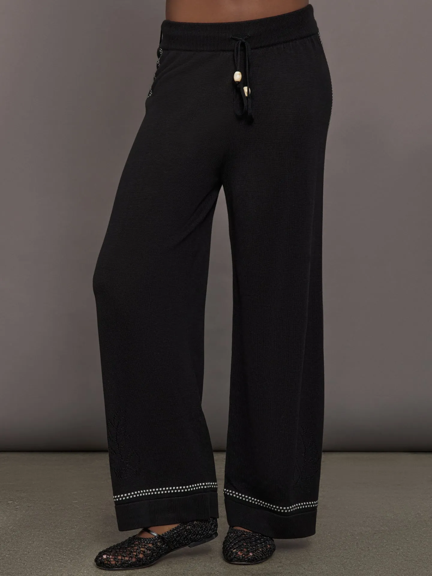 The Lawrence Knit Pant - Ink sold by Carbon38