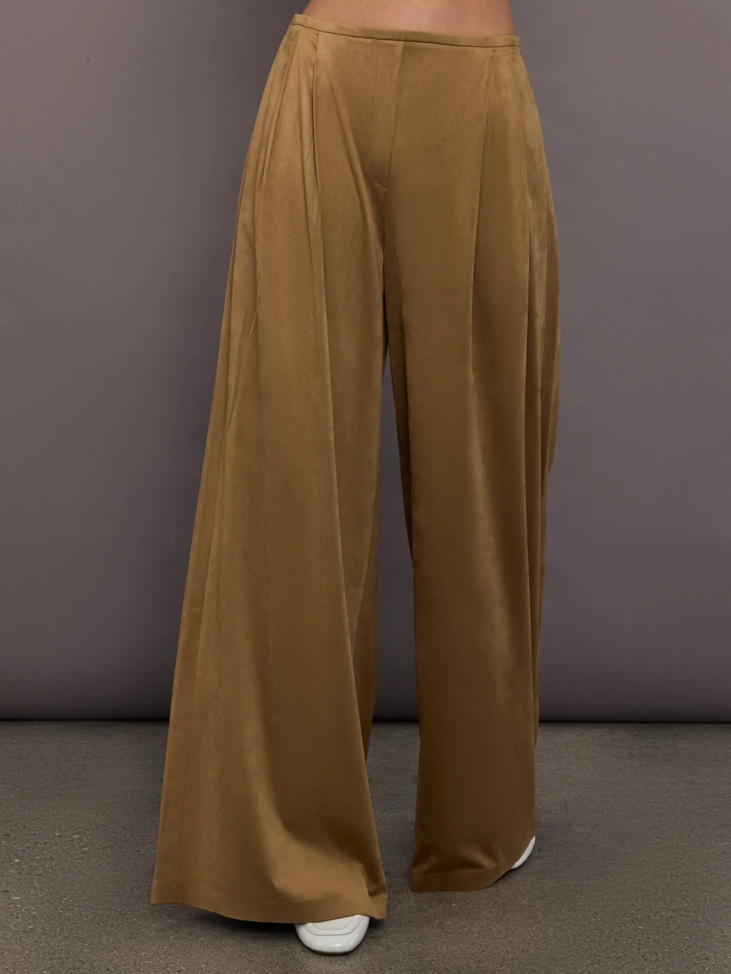 Pleat Pant - Camel sold by Carbon38 product image thumbnail 3