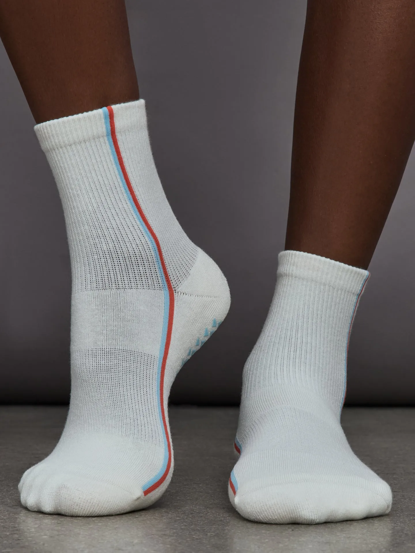 Race Ankle - White sold by Carbon38