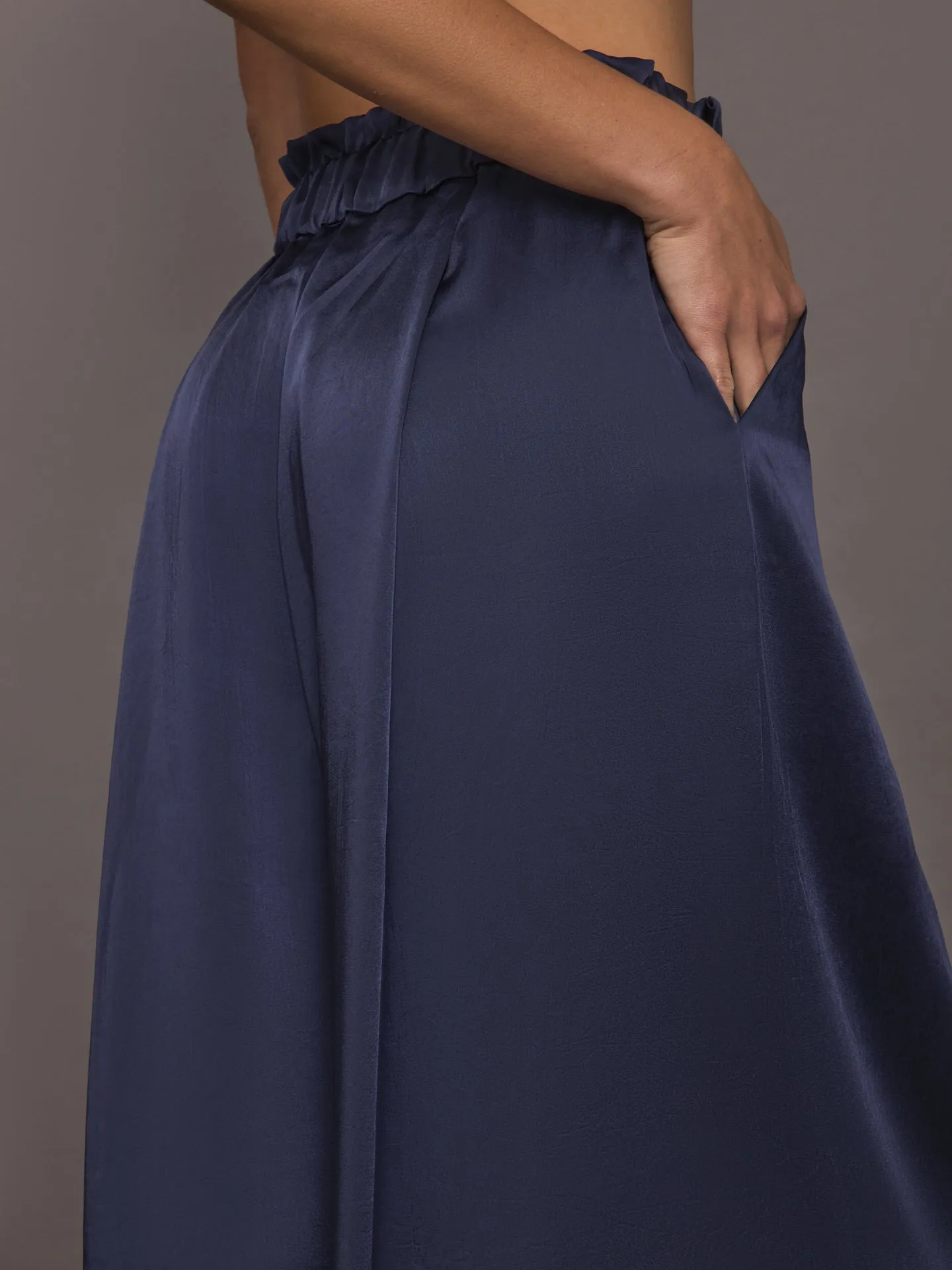 Tribeca Pant - Navy sold by Carbon38 product image thumbnail 5