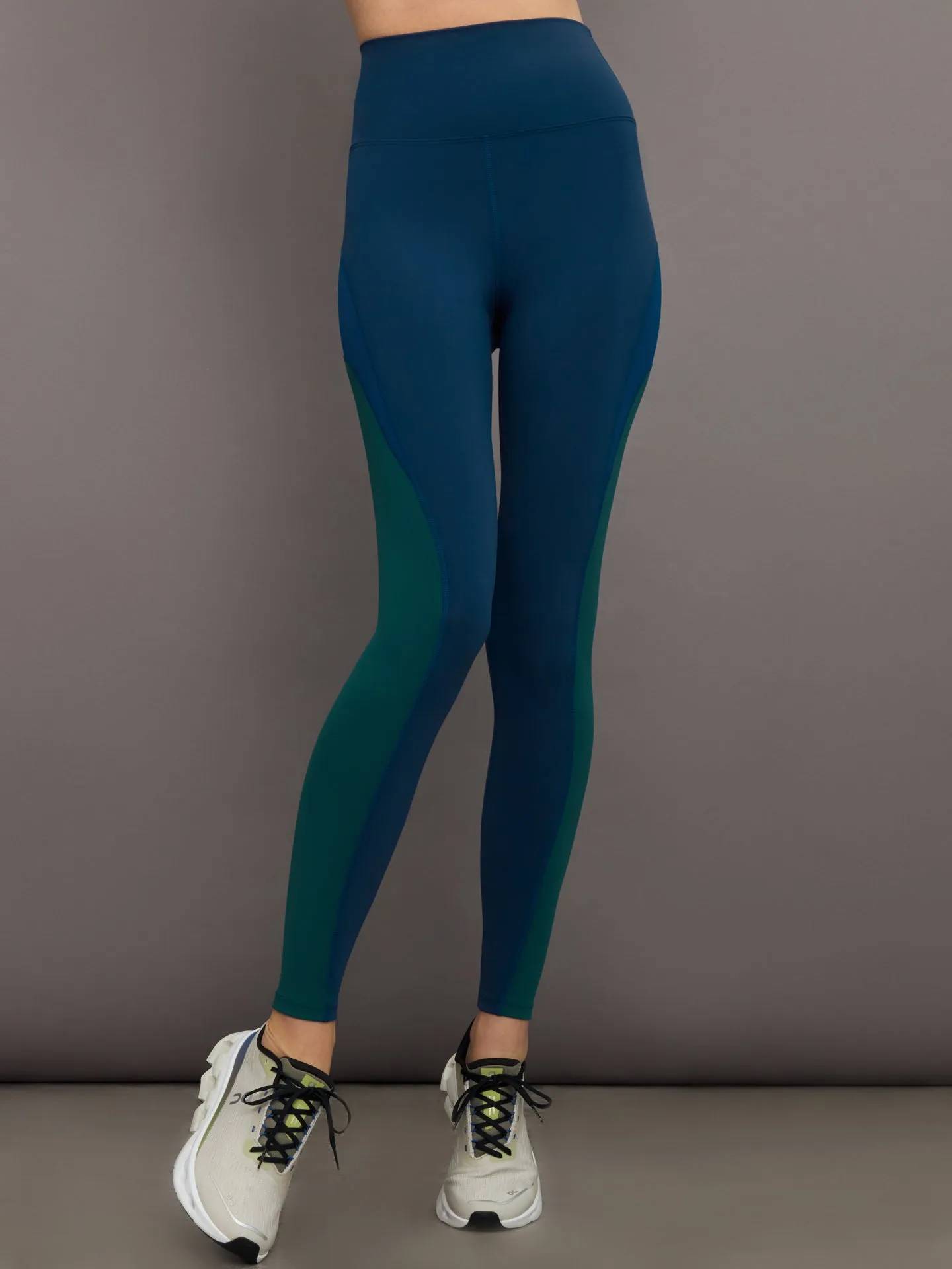 Pamila Legging - Wintergreen Colorblock sold by Carbon38 product image thumbnail 3