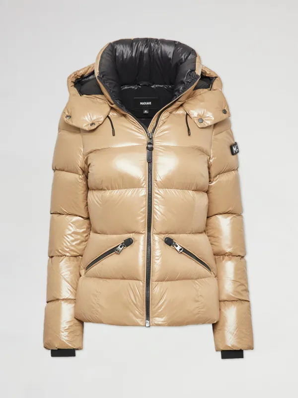 Madalyn-V - Camel sold by Carbon38