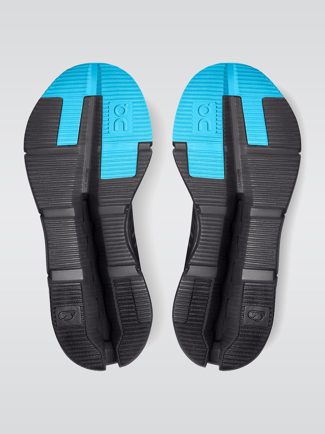 Cloudnova Z5 - Black/Cyan sold by Carbon38 product image thumbnail 5