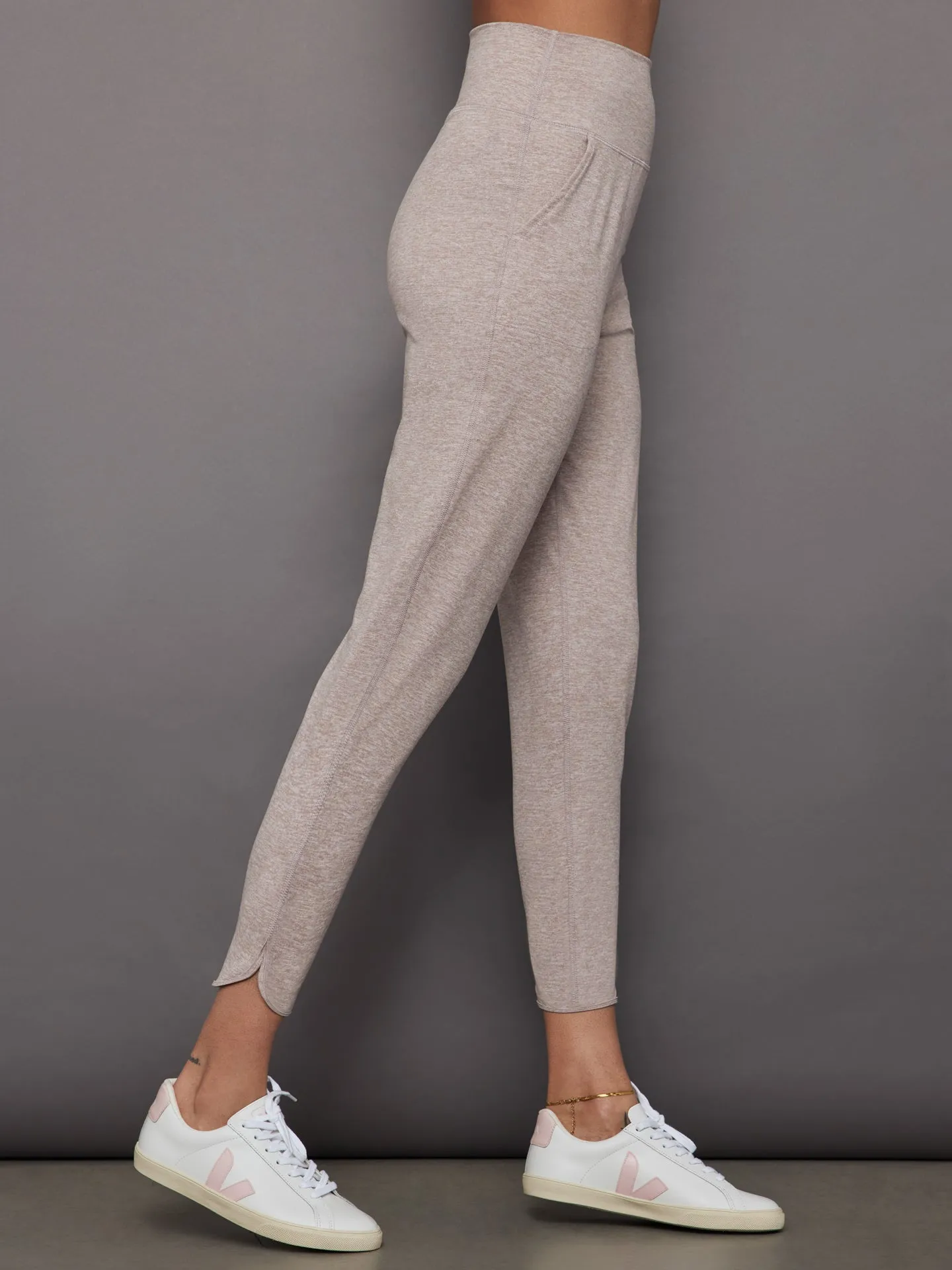 Jogger in Heather Melt - Oatmeal Heather sold by Carbon38 product image thumbnail 3