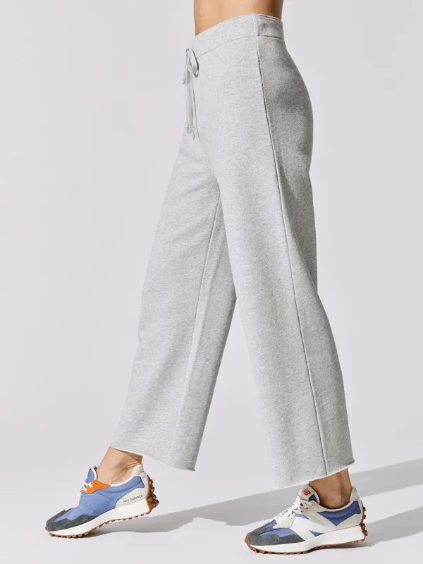 French Terry Capri Sweatpant - Heather Grey made by Carbon38