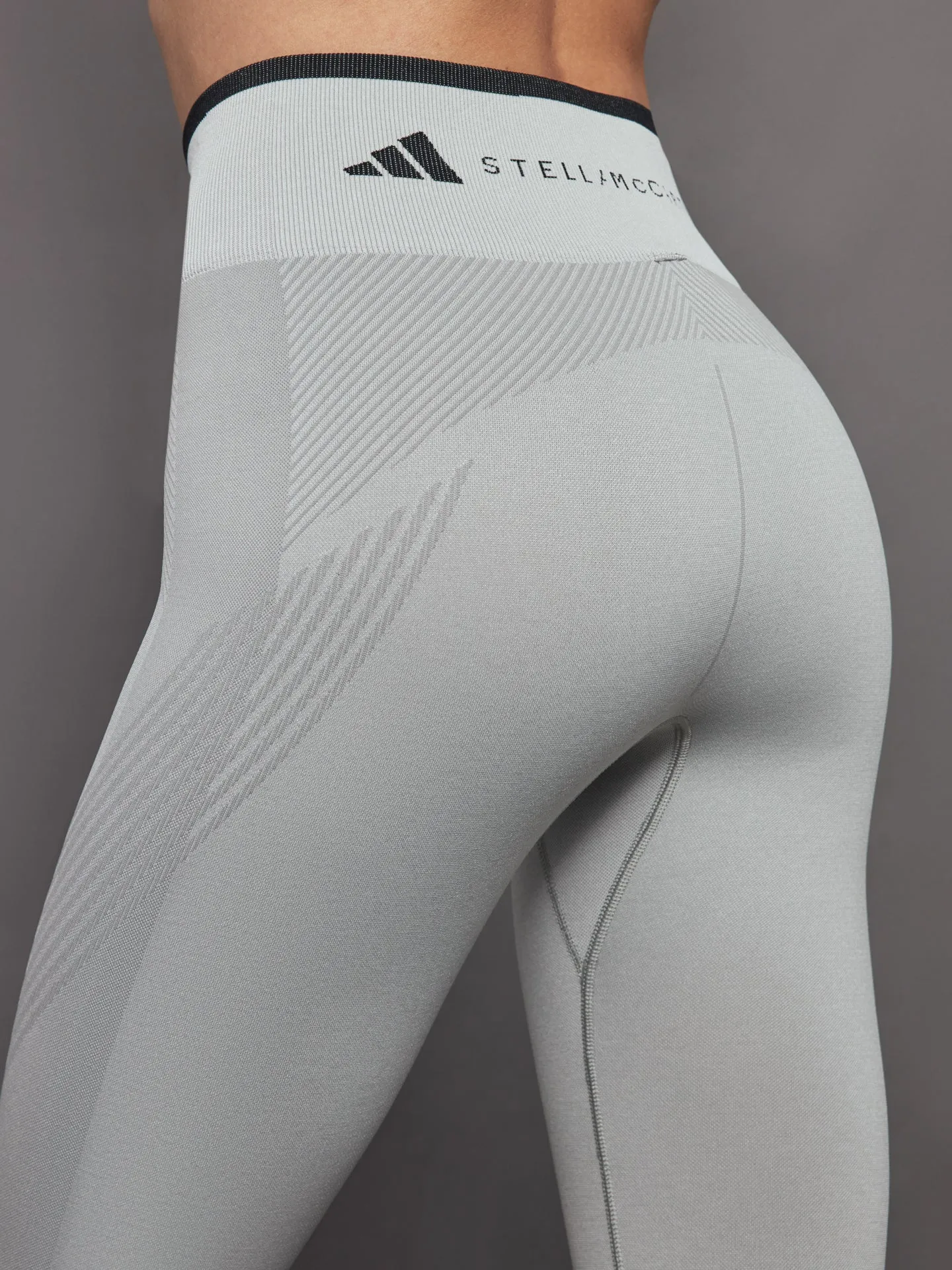 TrueStrength Seamless Yoga 7/8 Tight - MGH SOLID GREY/WHITE-BLACK sold by Carbon38 product image thumbnail 4