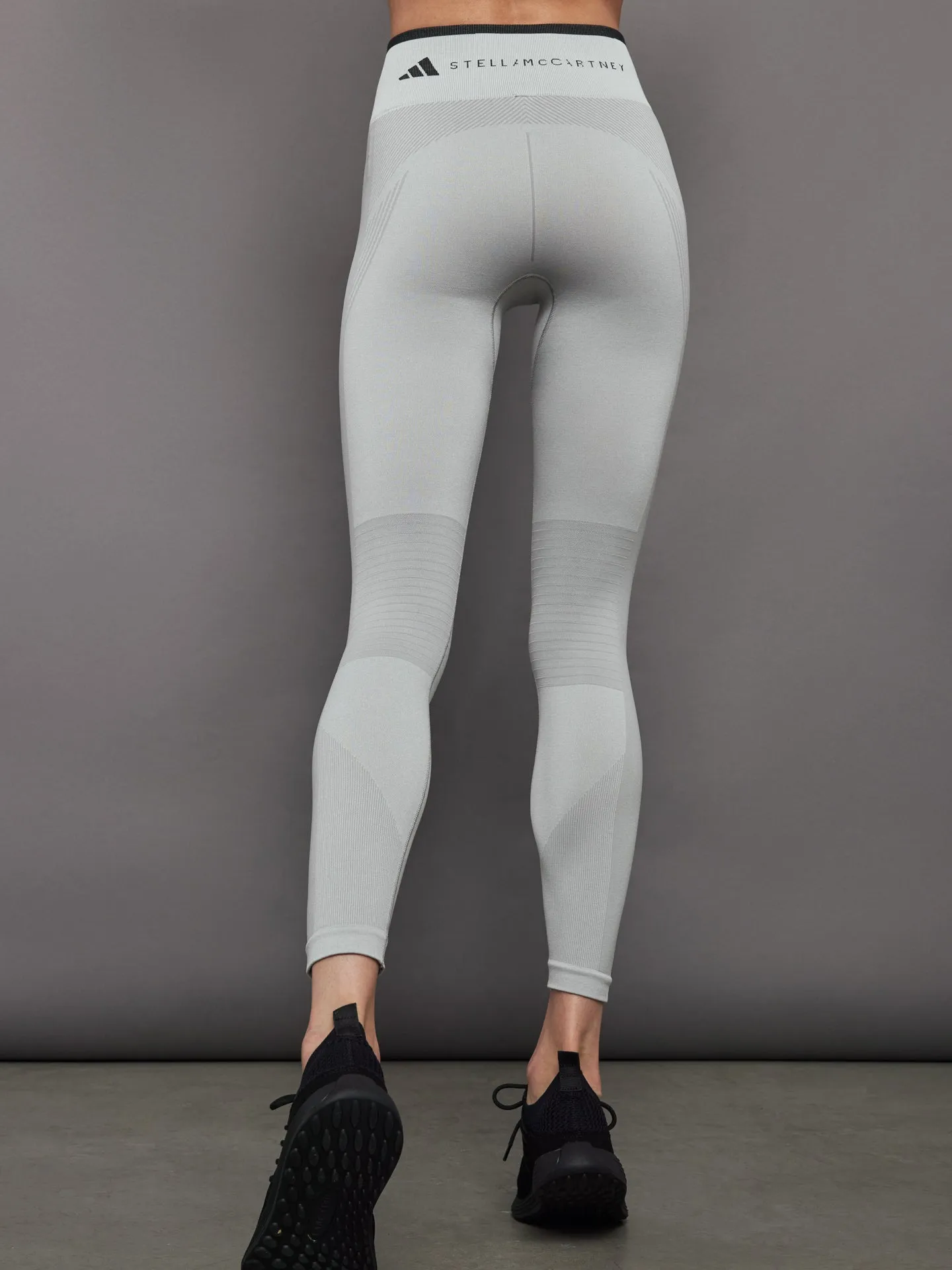 TrueStrength Seamless Yoga 7/8 Tight - MGH SOLID GREY/WHITE-BLACK sold by Carbon38 product image thumbnail 3