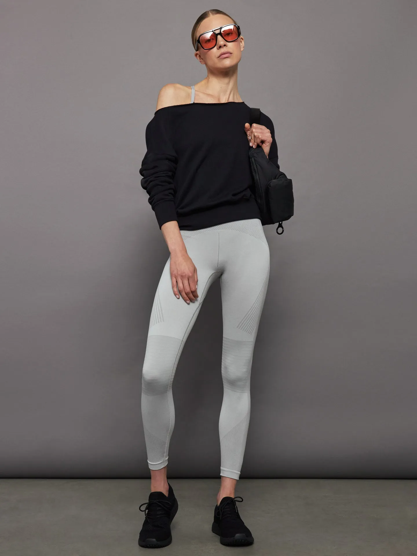 TrueStrength Seamless Yoga 7/8 Tight - MGH SOLID GREY/WHITE-BLACK sold by Carbon38 product image thumbnail 5