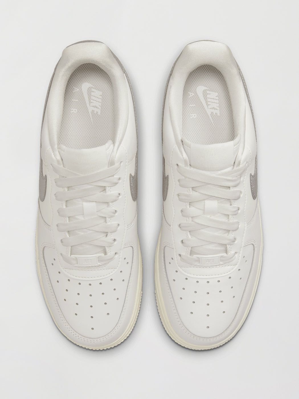 Nike Air Force 1 '07 - SUMMIT WHITE/METALLIC SILVER-SAIL-WHITE sold by Carbon38 product image thumbnail 5