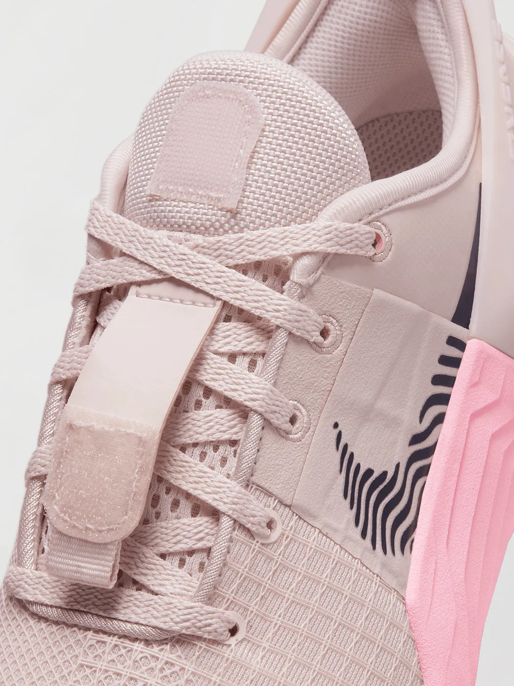 W NIKE METCON 8 FLYEASE - BARELY ROSE/CAVE PURPLE-PINK RISE sold by Carbon38 product image thumbnail 3