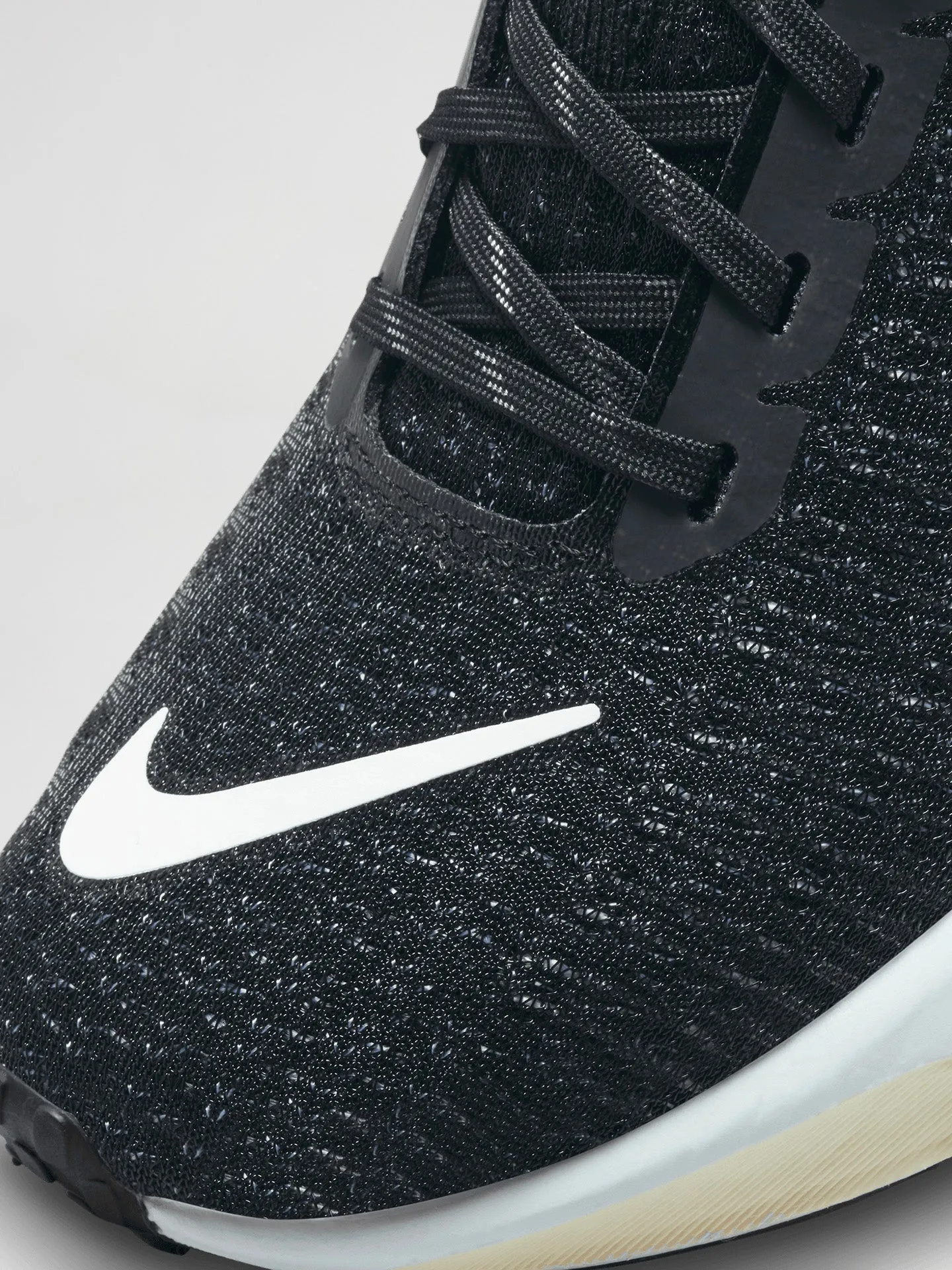 Wmns Zoomx Invincible Run Fk 3 - BLACK/WHITE-DARK GREY-WHITE sold by Carbon38 product image thumbnail 5