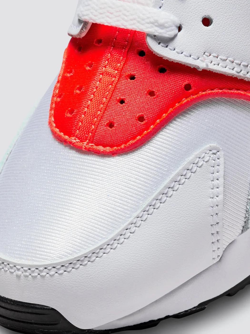 W NIKE AIR HUARACHE - White/Black-Bright Crimson-Photo Blue sold by Carbon38 product image thumbnail 5