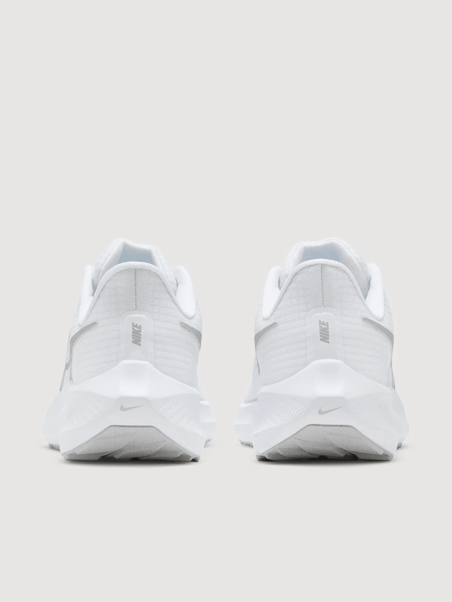 Nike Air Zoom Pegasus 39 - WHITE/METALLIC SILVER-PURE PLATINUM sold by Carbon38 product image thumbnail 2