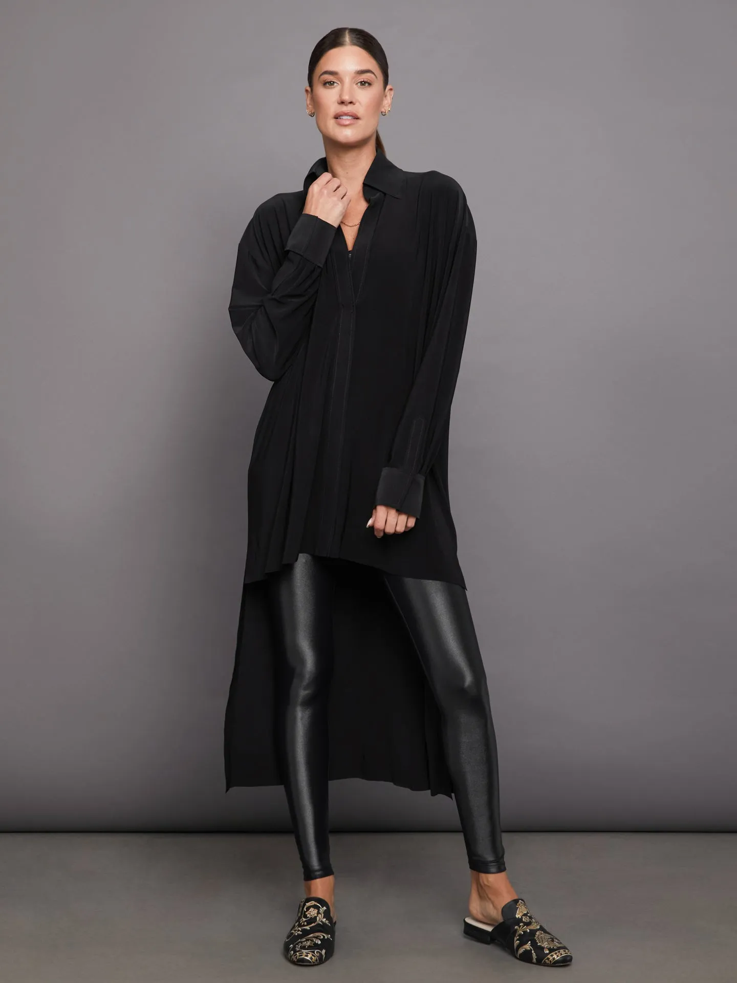 HI Low Oversized Boyfriend NK Shirt with Collar St - Black sold by Carbon38
