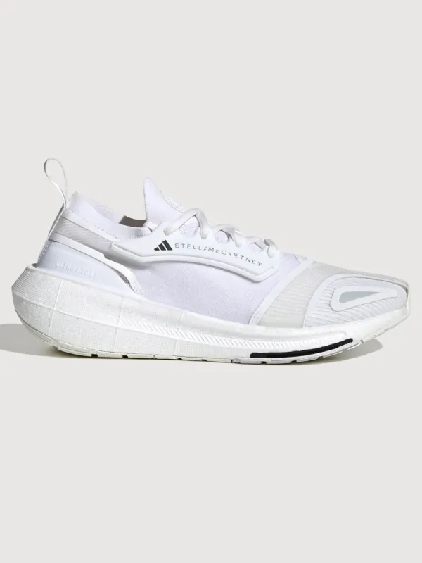 adidas by Stella McCartney ULTRABOOST 23 - FTWR WHITE/FTWR WHITE/OFF WHITE sold by Carbon38