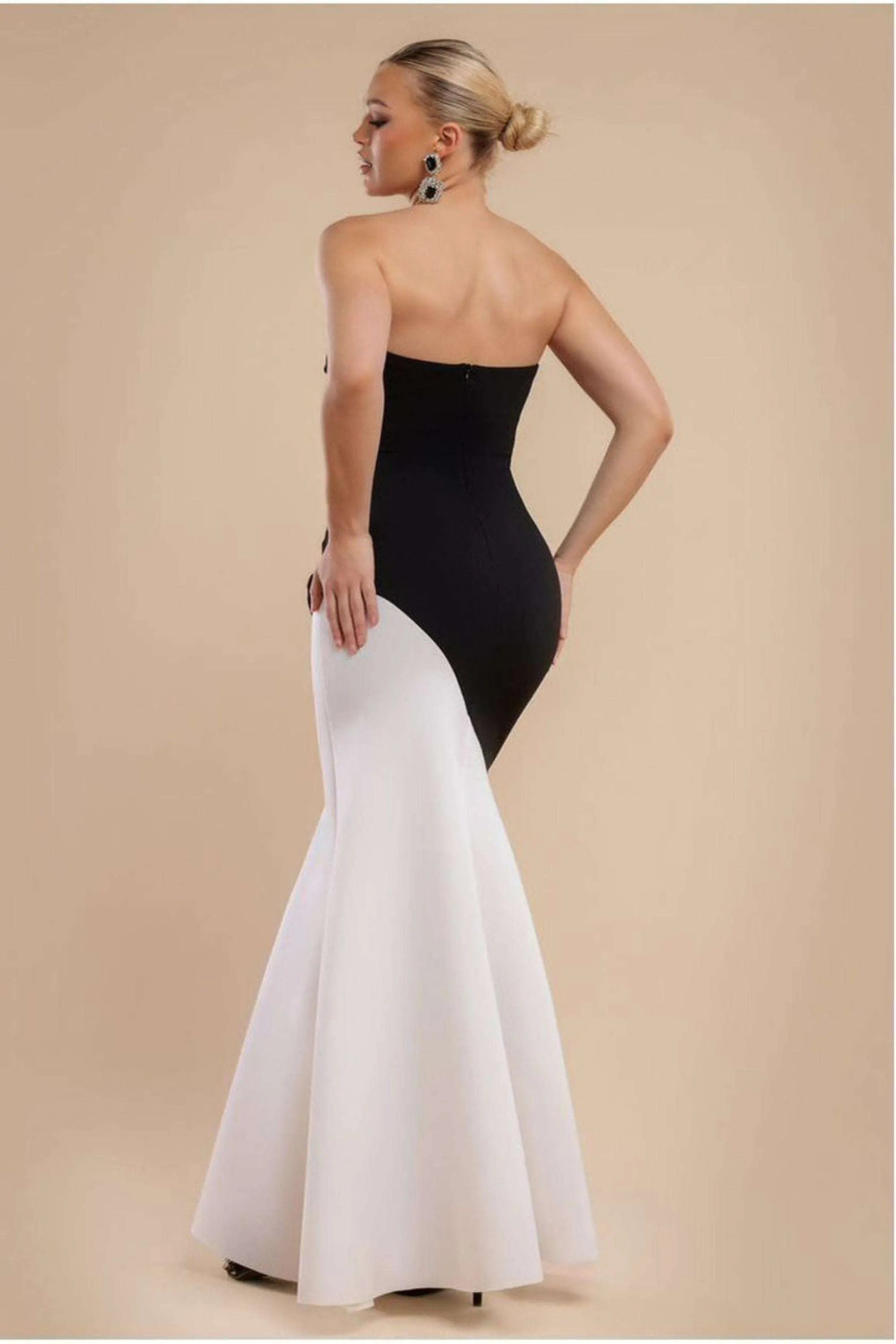 Monochrome Contrast Maxi Dress- Black Cream by Goddiva DR4668 sold by Cargo product image thumbnail 4