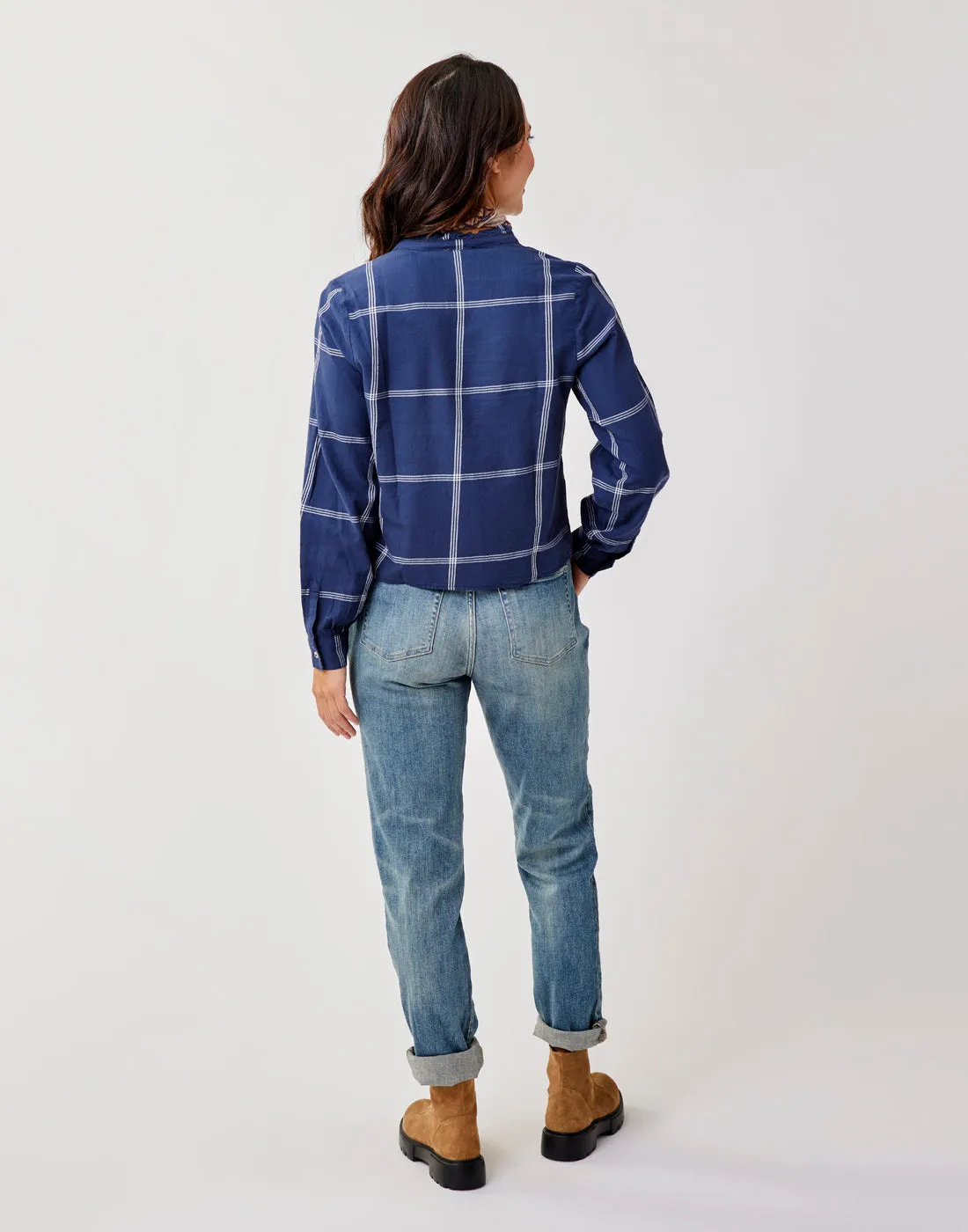 Carson Hi Rise Jean: Favorite Fade sold by Carve Designs product image thumbnail 3